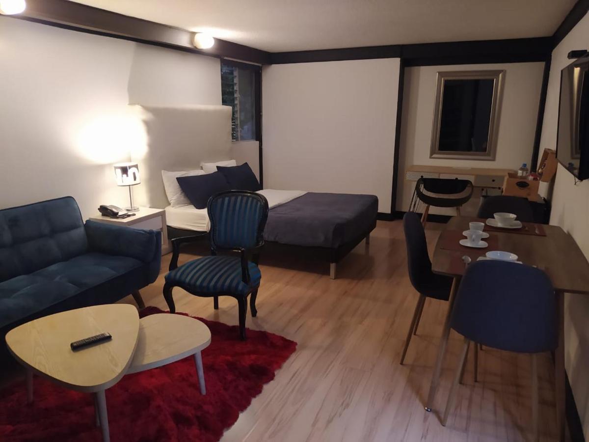 Hotel Boutique Casa Lozada Богота Екстериор снимка